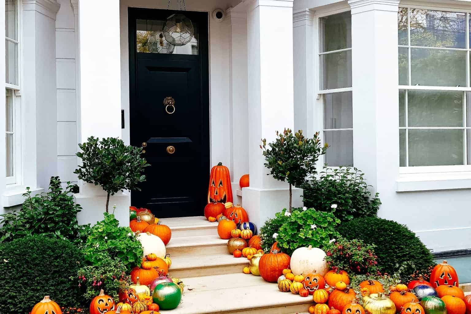 59 Best Outdoor Halloween Decorations You Need To Get